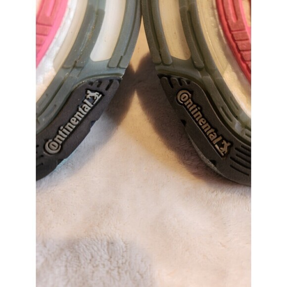 ADIDAS Original UltraBoost 21 in Hazy Green, 7.5 - Picture 12 of 16